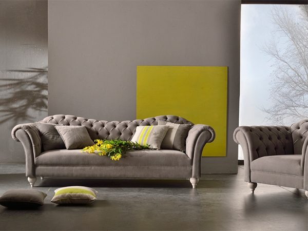 Κλασσικός τριθέσιος καναπές Nicolas / by altro salotto