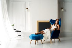 Πολυθρόνα με υποπόδιο iris / by verfo lab