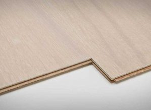 Ξύλινο δάπεδο προγυαλισμένο