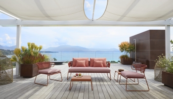 Outdoor: Οι τάσεις που θα αλλάξουν τον κήπο μας με έπιπλα εξωτερικού χώρου