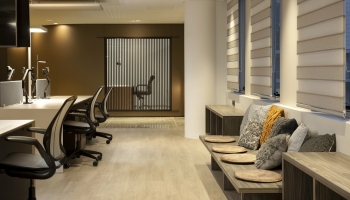 Cosy γραφεία με διακοσμητικά πάνελ