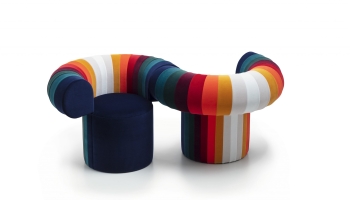 New Entry: Πολυθρόνες που “επικοινωνούν”